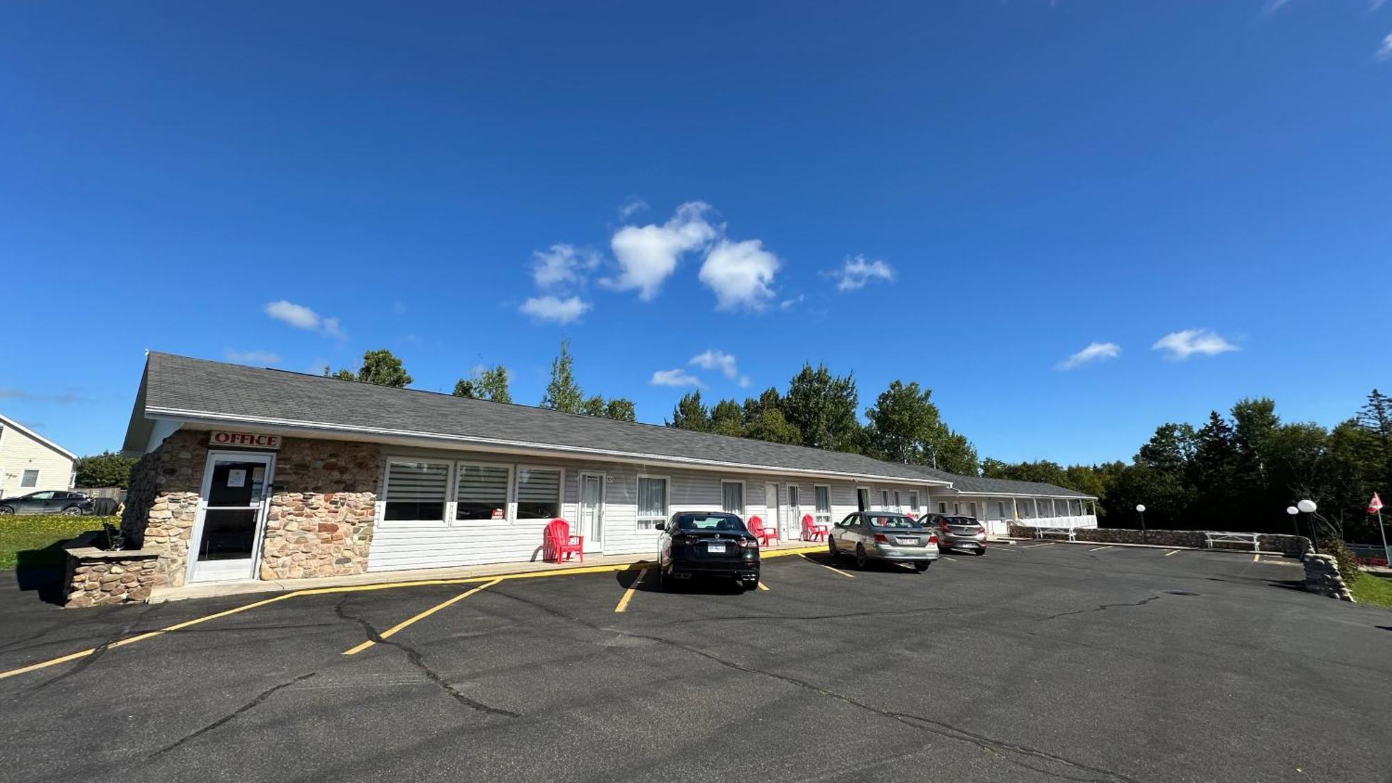 Motel 7 Inn & Suites Beresford ภายนอก รูปภาพ