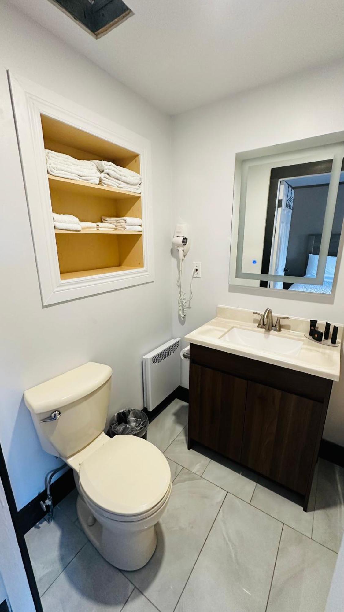 Motel 7 Inn & Suites Beresford ภายนอก รูปภาพ